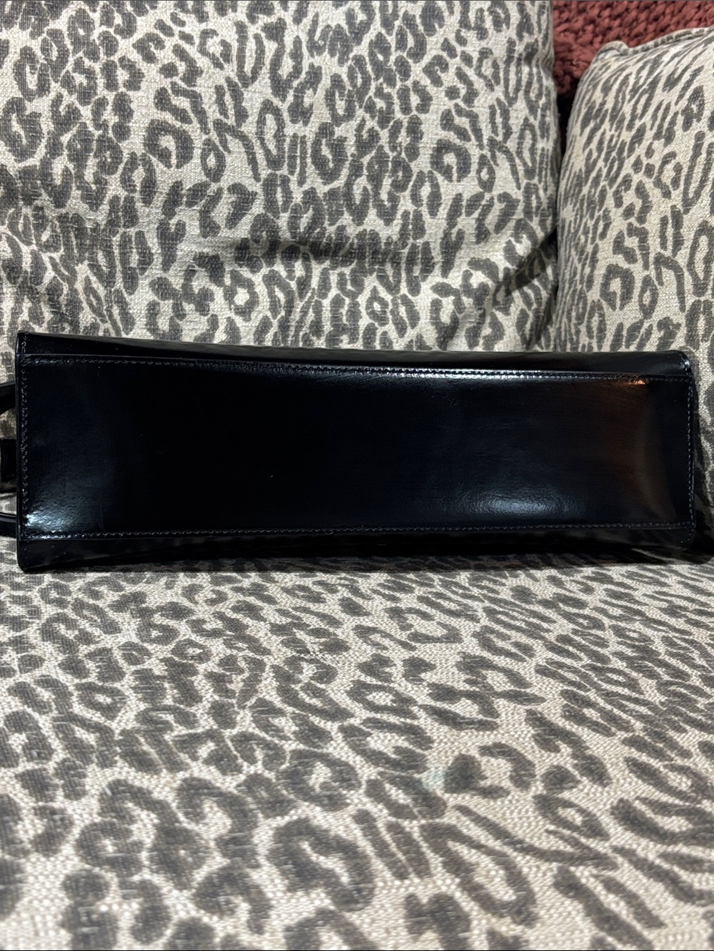 Claudia Firenze purse black leather top handle shoulder bag dramatic chain front - Picture 8 of 16